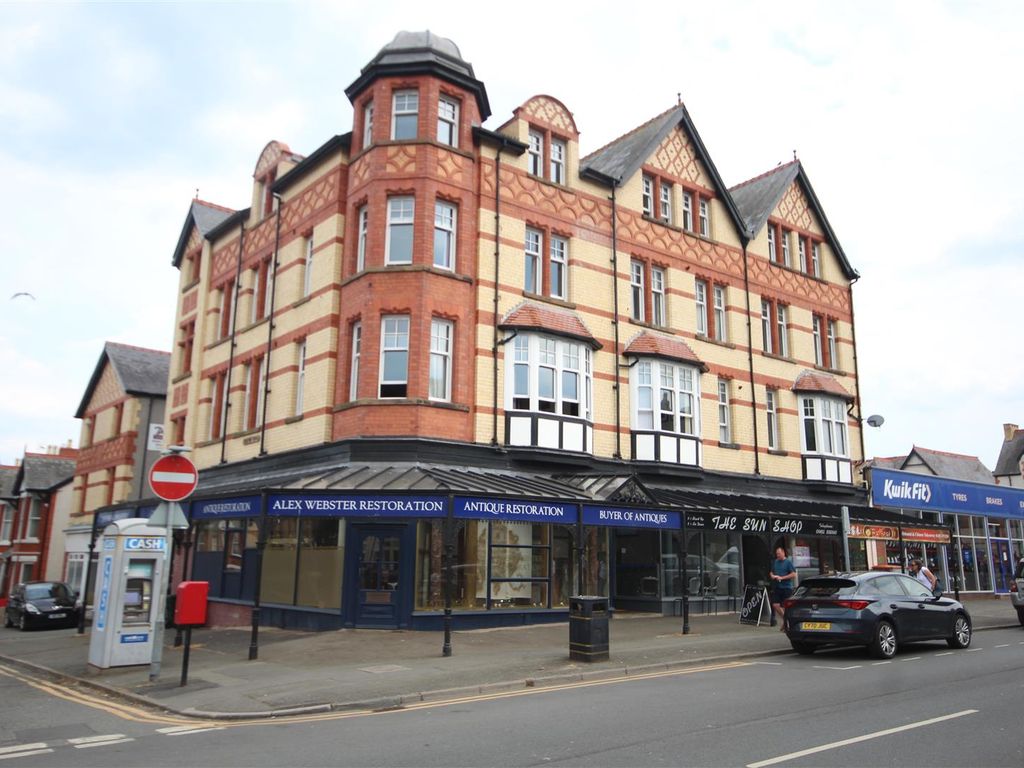 6 bed terraced house for sale in Erskine Road, Colwyn Bay LL29 Zoopla