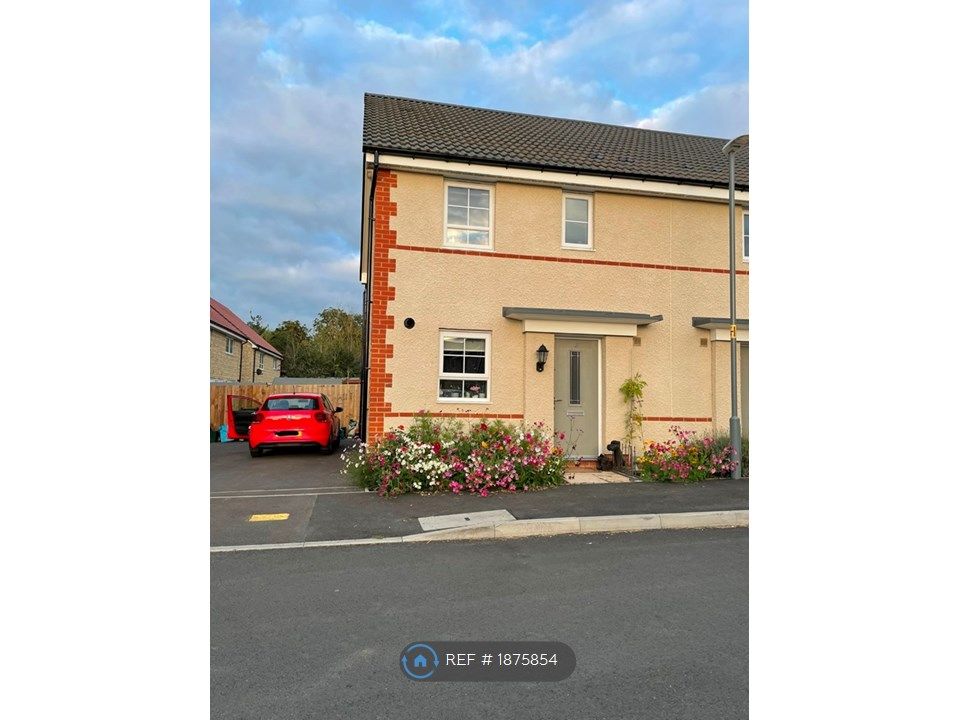 3 bed semidetached house to rent in Maes Knoll Drive, Whitchurch