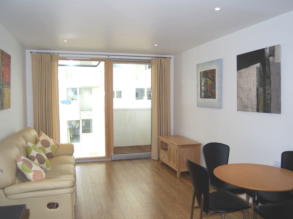 1 bed flat to rent in Cutmore Ropeworks, Barking Central, Barking IG11