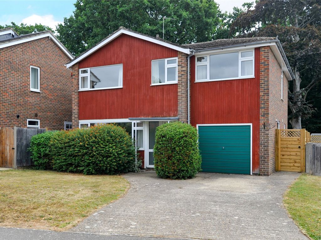 4 bed detached house for sale in Fernhurst, Haslemere GU27 Zoopla
