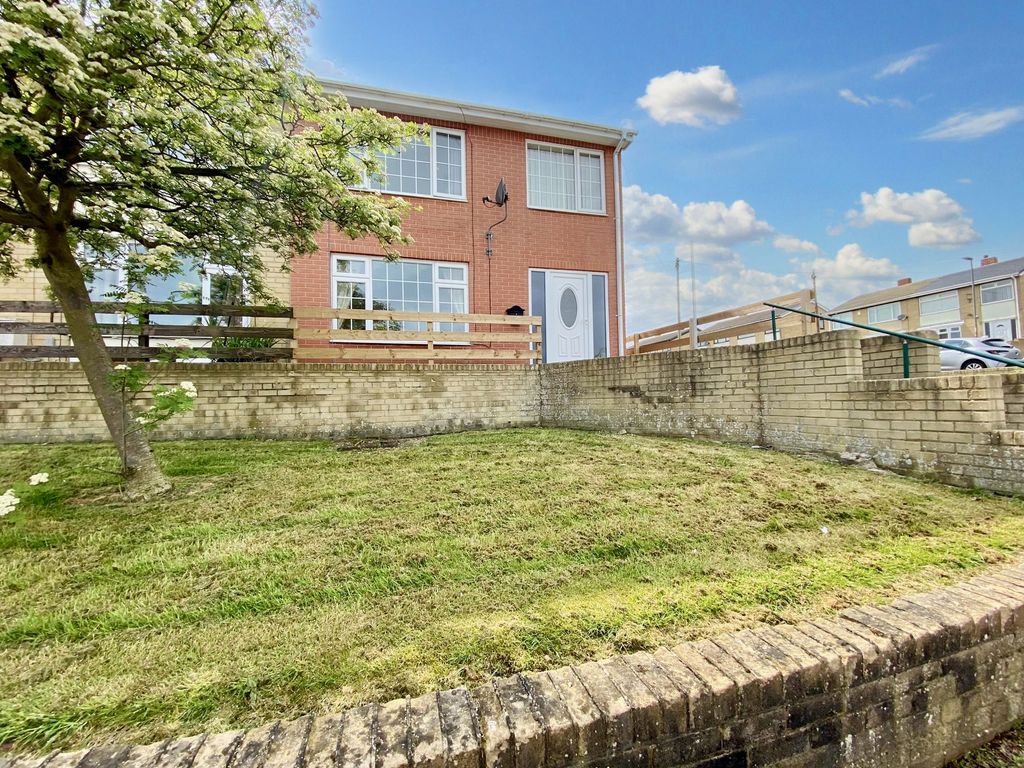 3 bed semidetached house for sale in Gore Hill Estate, Thornley