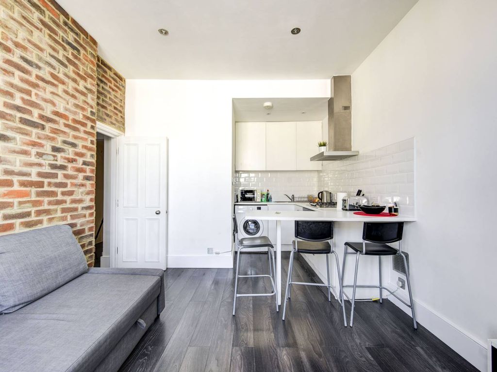 1 bed flat for sale in Longridge Road, Earls Court, London SW5, £