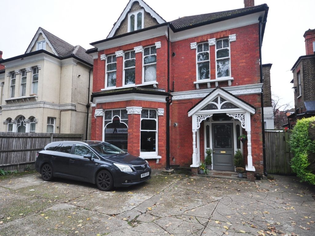 2 bed flat to rent in Cheam Road, Sutton SM1, £1,500 pcm Zoopla