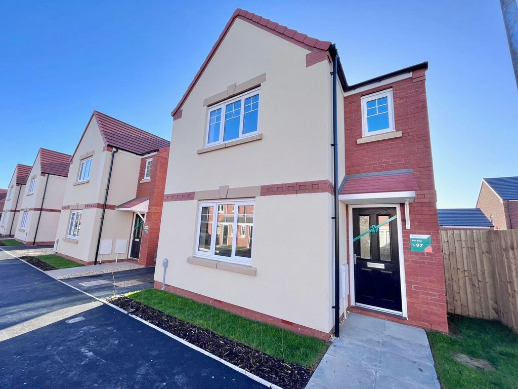 3 bed detached house for sale in Centenary Way, Newport TF10 Zoopla