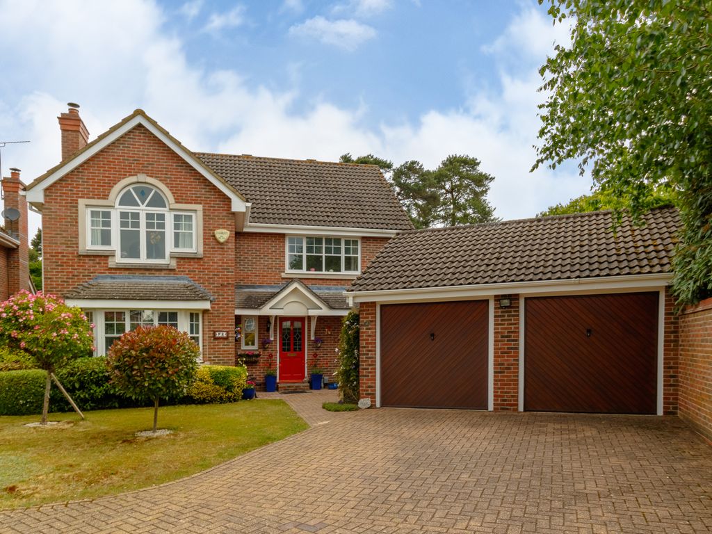 4 bed detached house for sale in Ramsay Close, Camberley, Surrey GU15