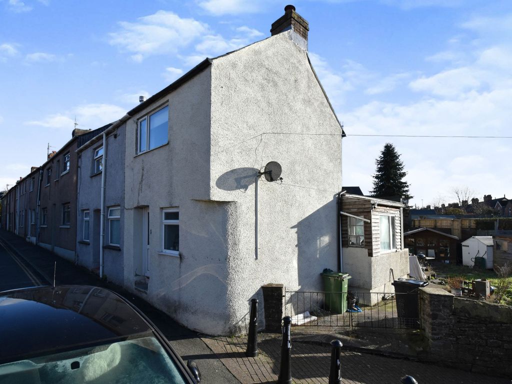2 bed end terrace house for sale in Maendu Street, Brecon LD3 Zoopla