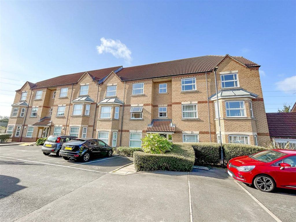2 bed flat for sale in Fenwick Close, Backworth, Newcastle Upon Tyne