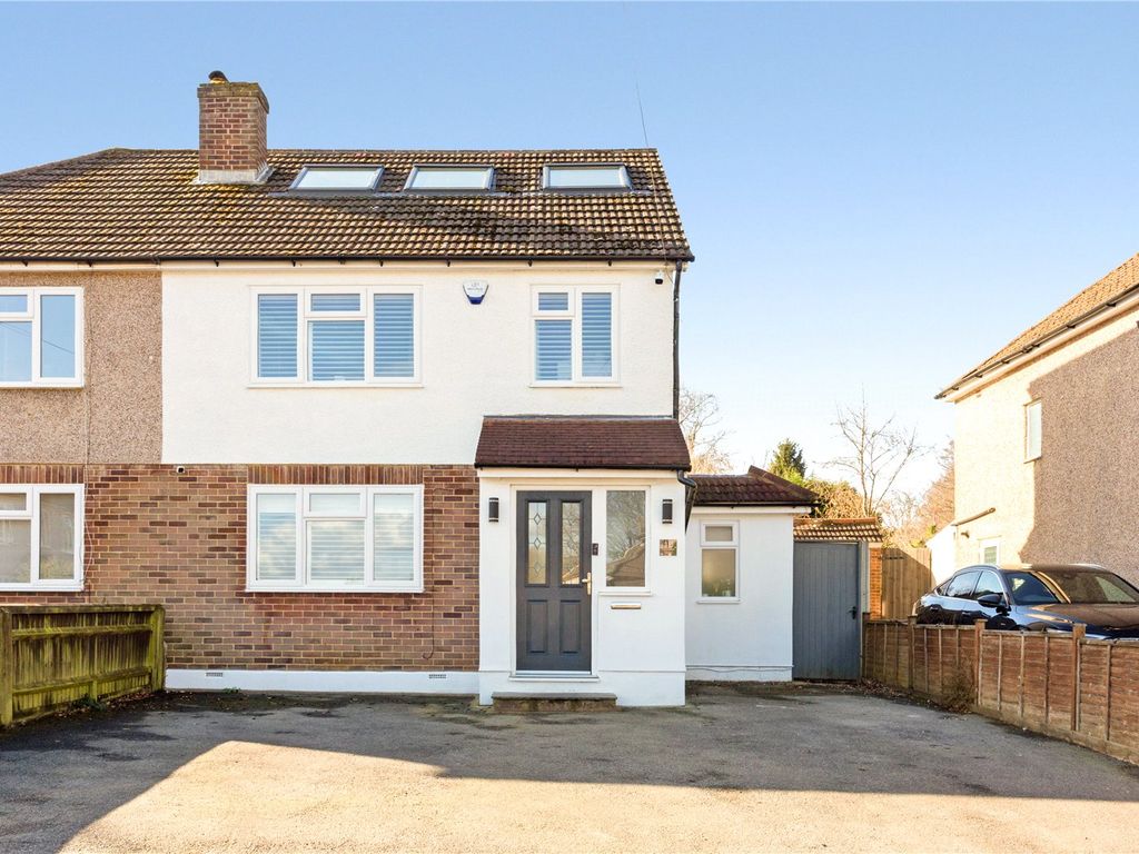 4 bed semidetached house for sale in Cromwell Grove, Caterham CR3, £