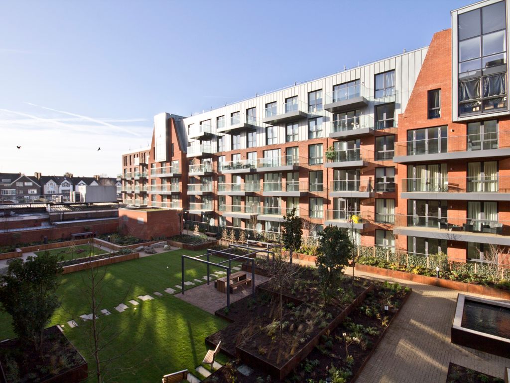 New home, 2 bed flat for sale in Gaumont Place, Streatham Hill, London