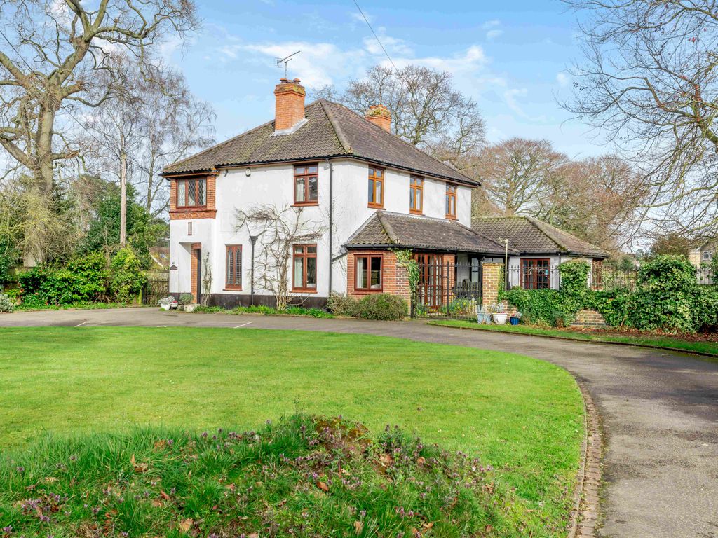 5 bed property to rent in Yarmouth Road, North Walsham NR28 Zoopla