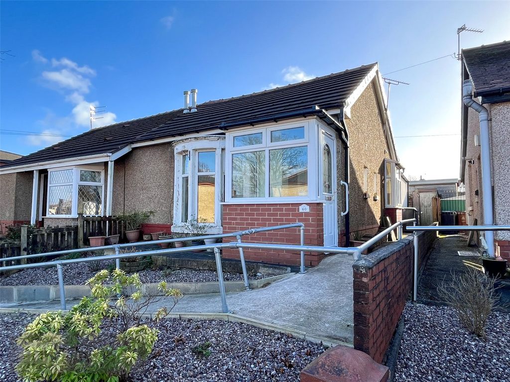 2 bed bungalow for sale in Hawksworth Road, Accrington, Lancashire BB5, £100,000 Zoopla