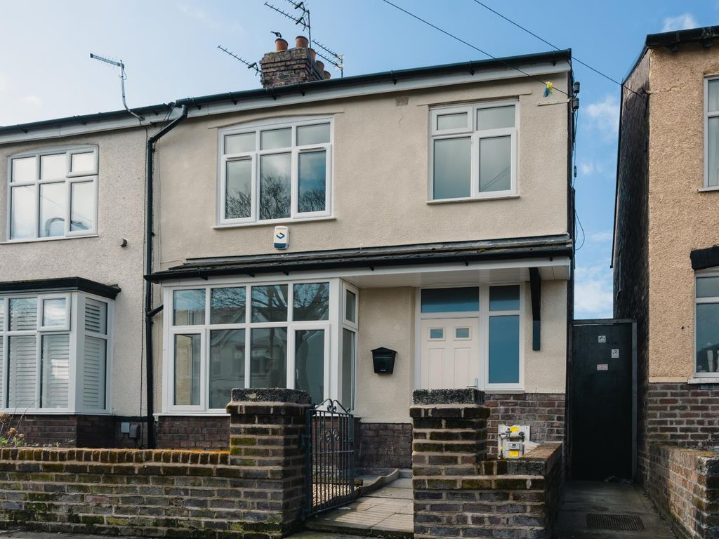 4 bed semidetached house for sale in Myers Road East, Crosby