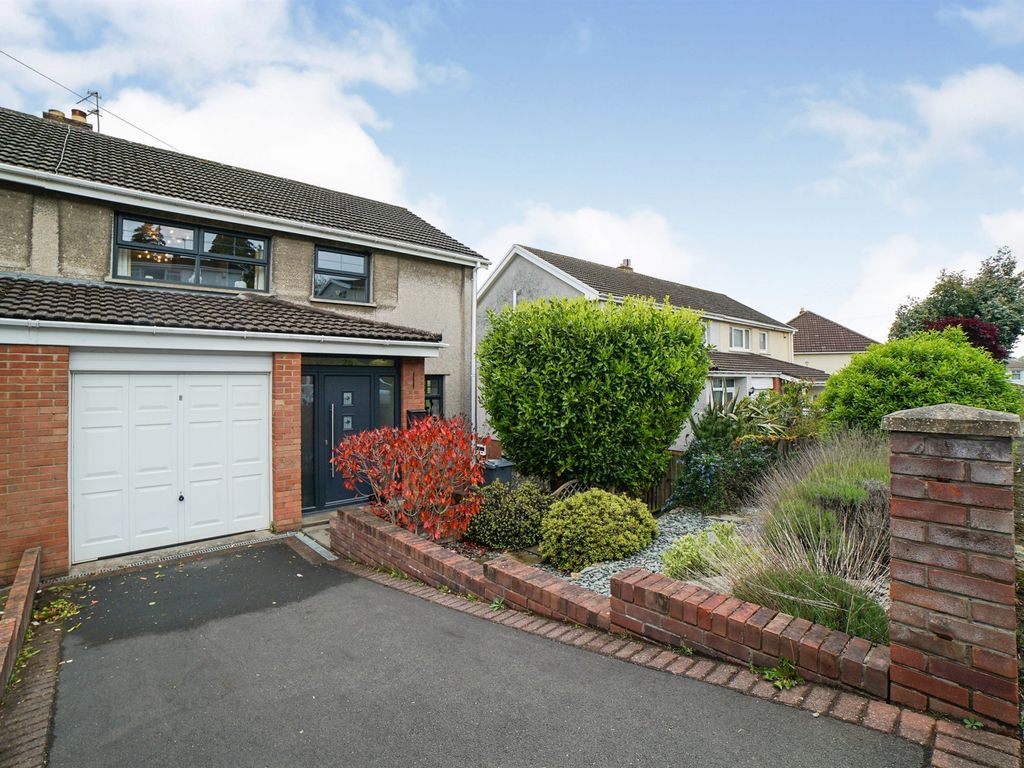 3 bed semidetached house for sale in Patchway Crescent, Rumney