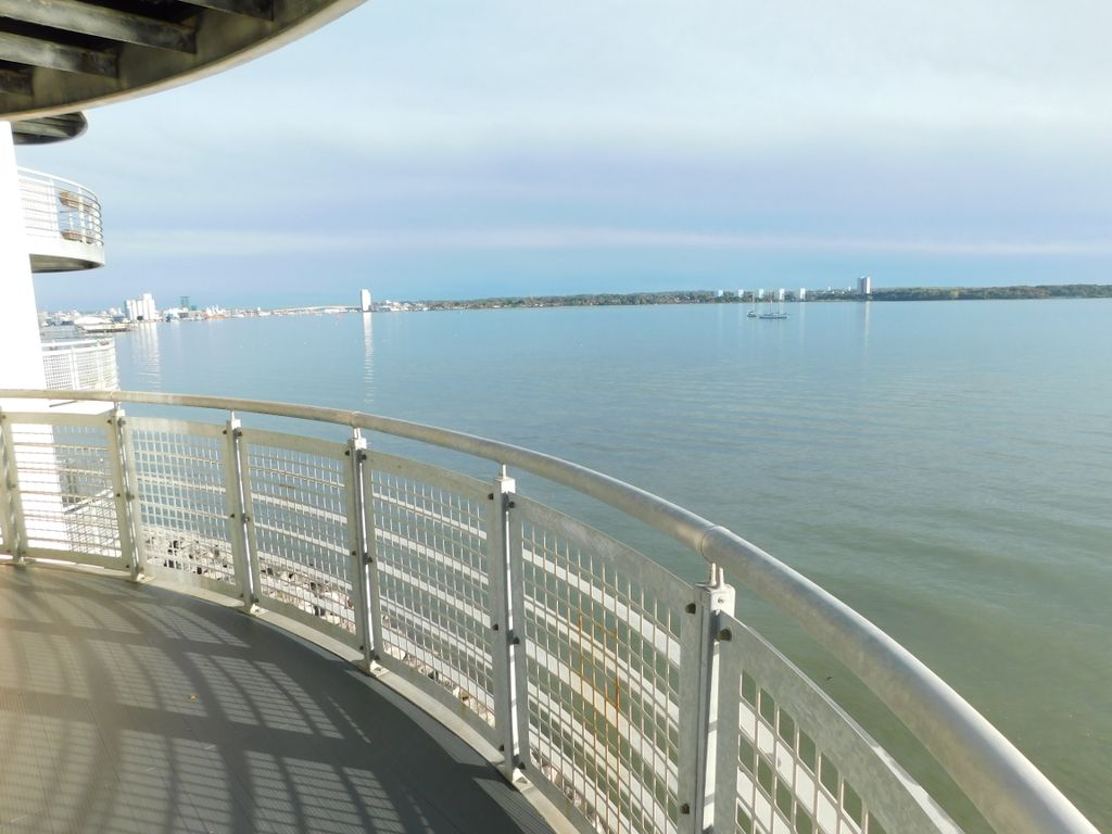 2 bed flat to rent in The Lantern Building, Hythe SO45, £1,295 pcm Zoopla