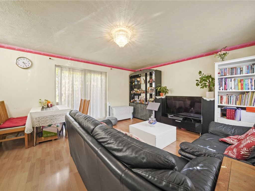 Exeter Way, London SE14  