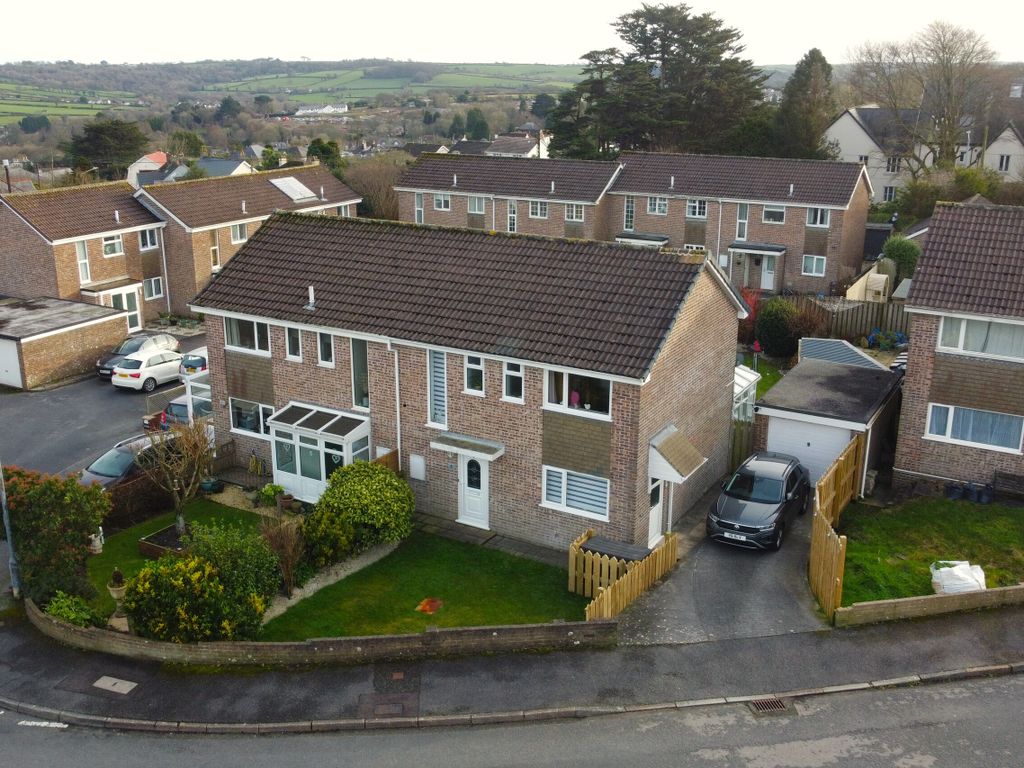 3 bed semidetached house for sale in Higher Woodside, St Austell