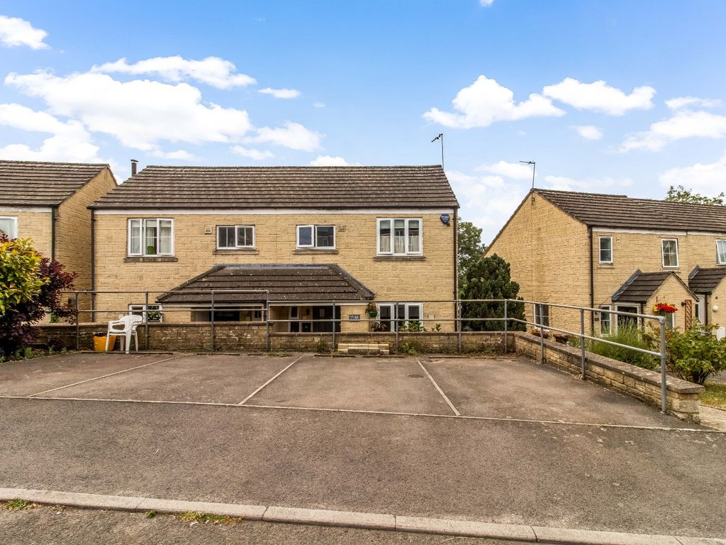 3 bed semidetached house for sale in Bunting Way, Nailsworth, Stroud