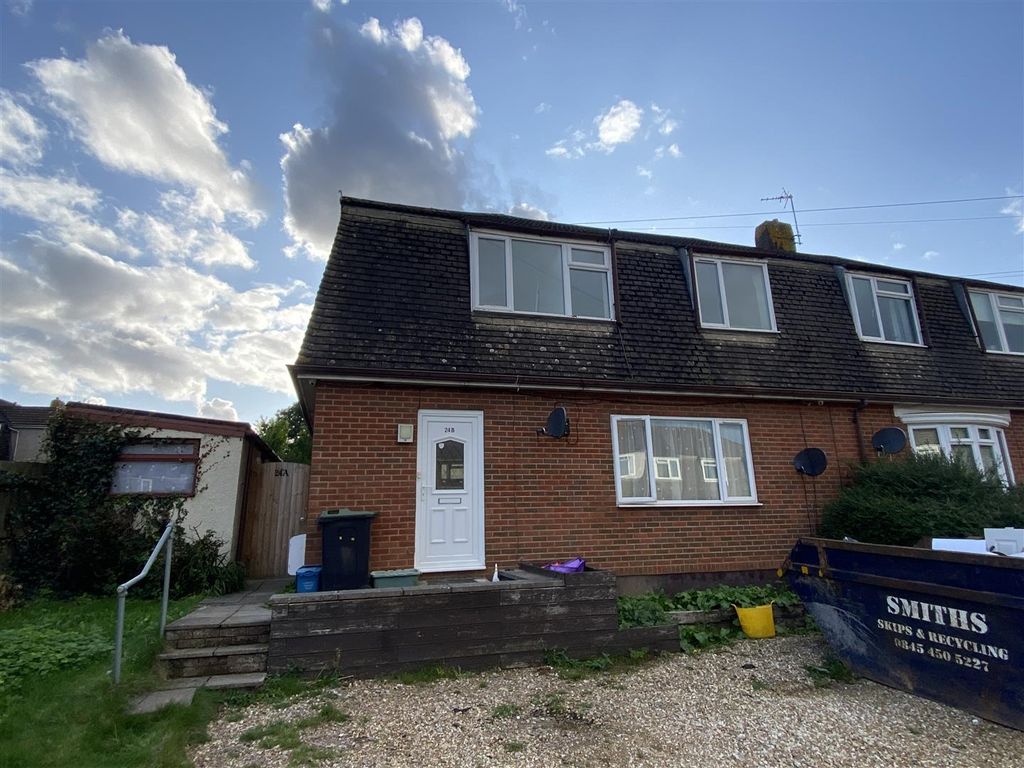 2 bed flat to rent in Strongbow Road, Bulwark, Chepstow NP16, £800 pcm