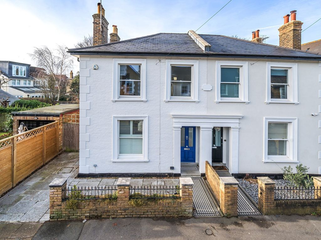 4 bed semidetached house for sale in Bellevue Road, Kingston Upon