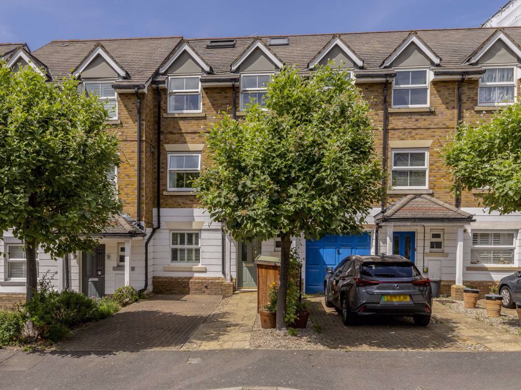 Chancery Mews, London SW17  