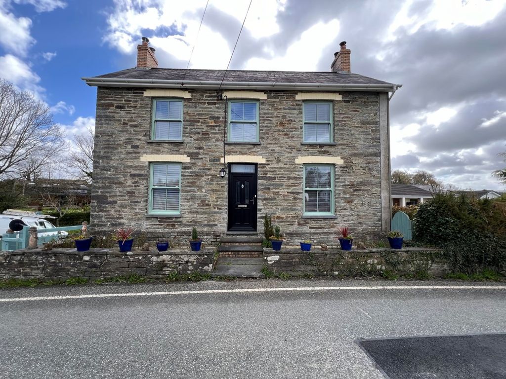 3 bed detached house for sale in Henllan, Llandysul SA44, £348,000 Zoopla