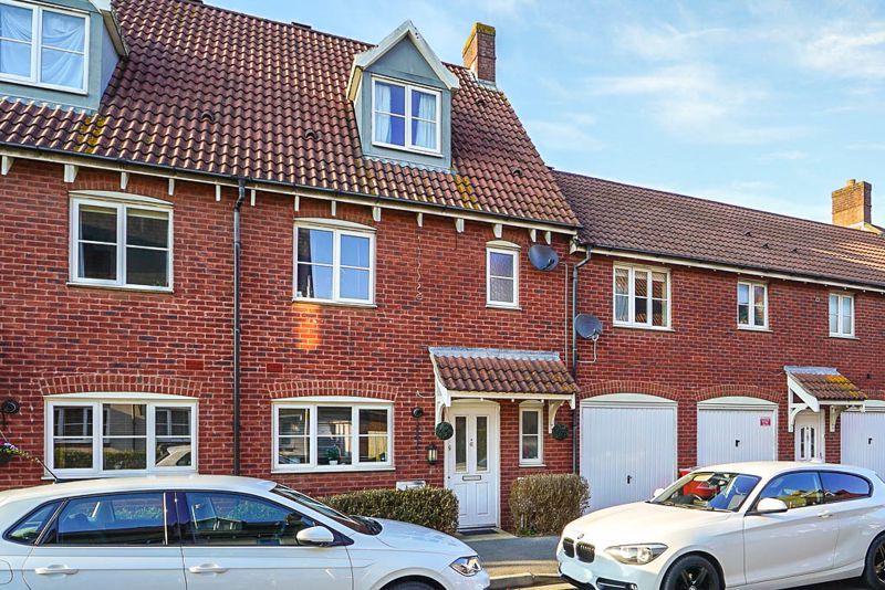 4 bed terraced house for sale in Saxon Court, St. WestonSuper