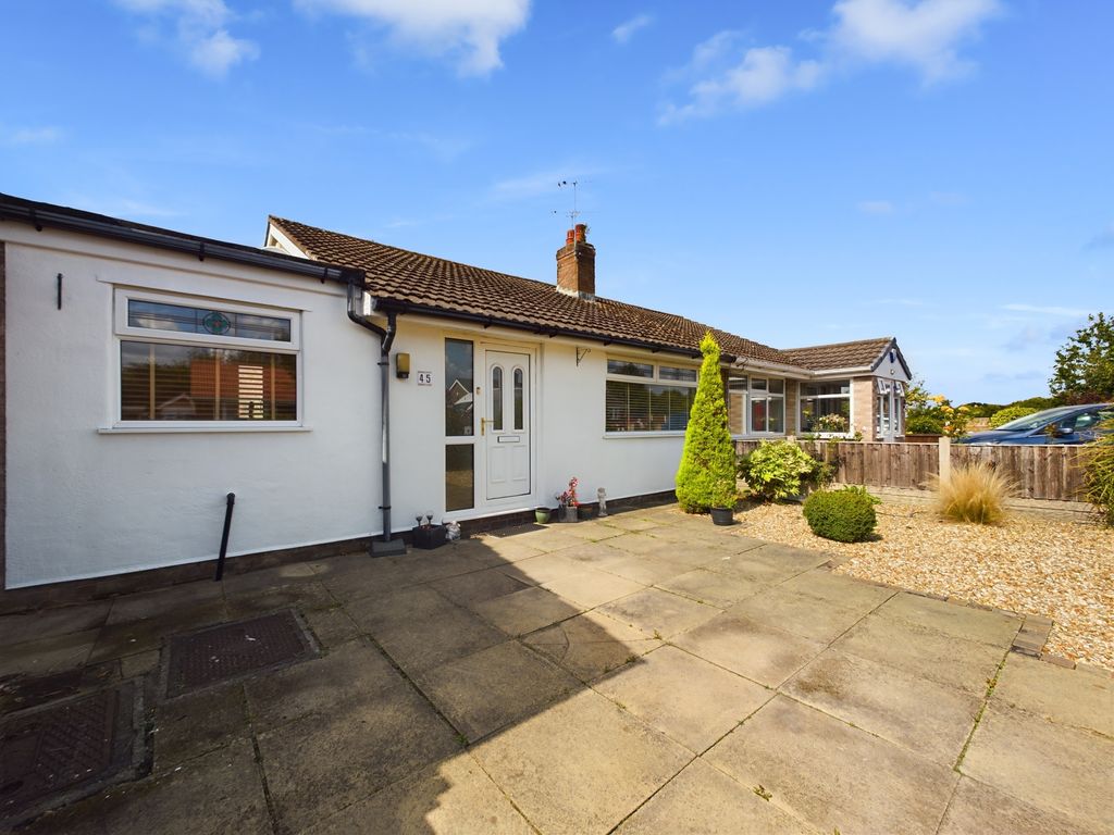 3 bed bungalow for sale in Trent Avenue, Maghull, Liverpool L31, £