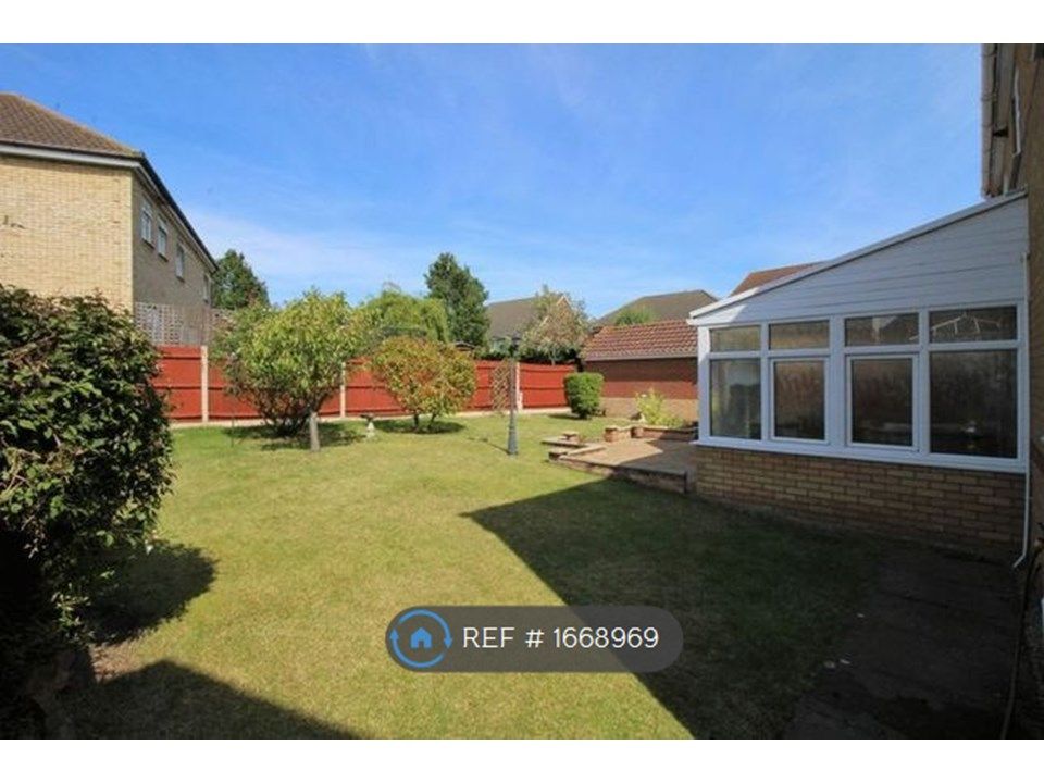 4 bed detached house to rent in Fleetwood Drive, Norwich NR7 Zoopla