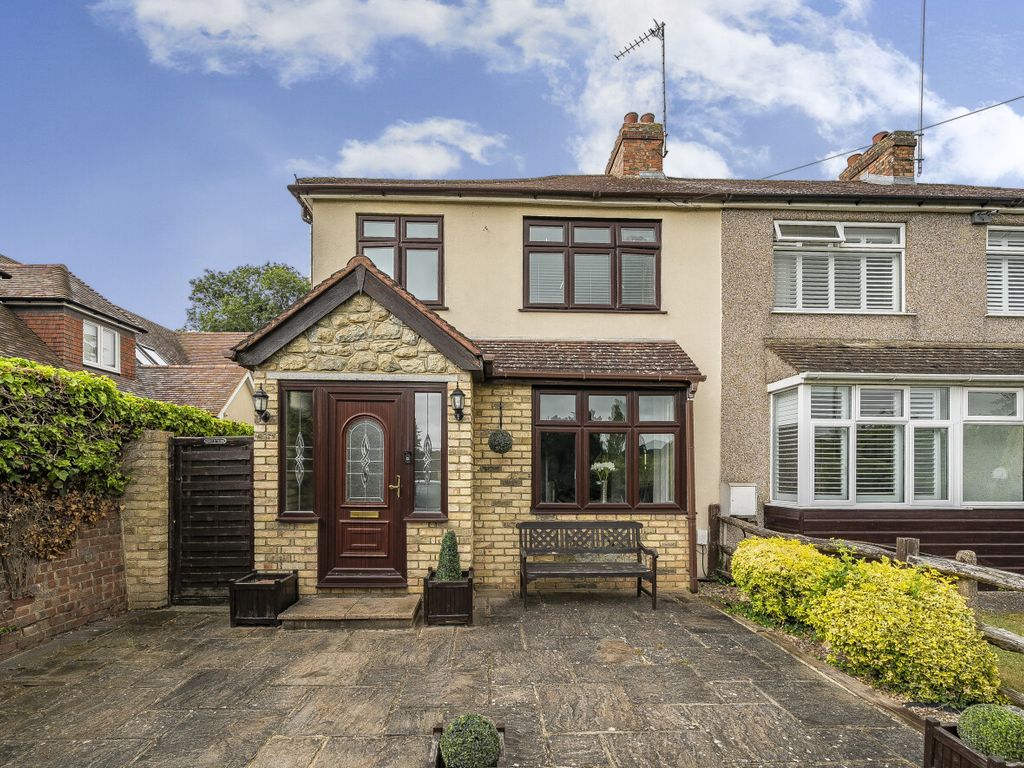 3 bed end terrace house for sale in Birchwood Road, Wilmington