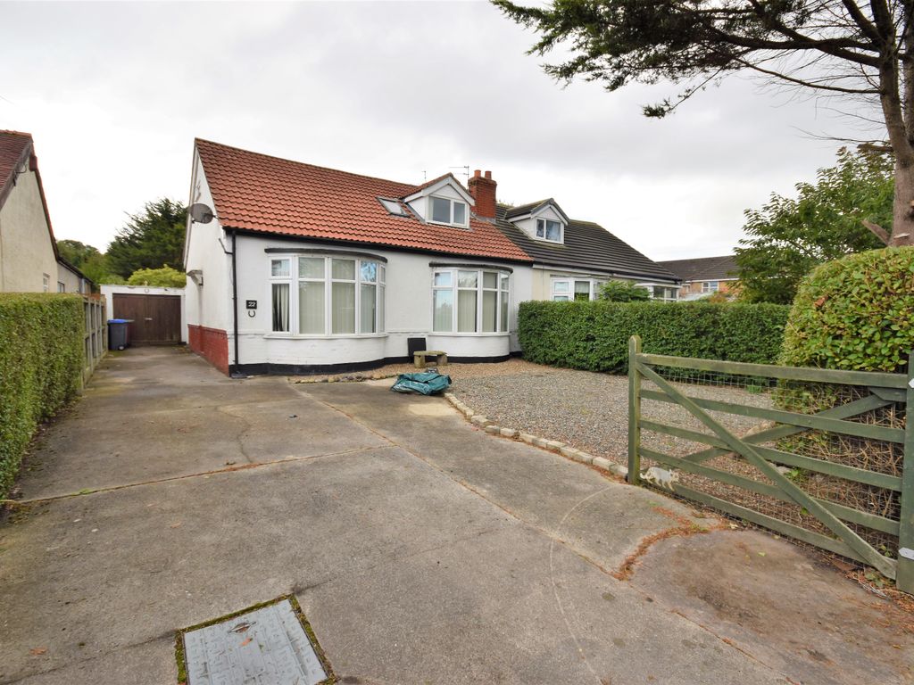 3 bed semidetached bungalow for sale in Westfield Avenue, Blackpool
