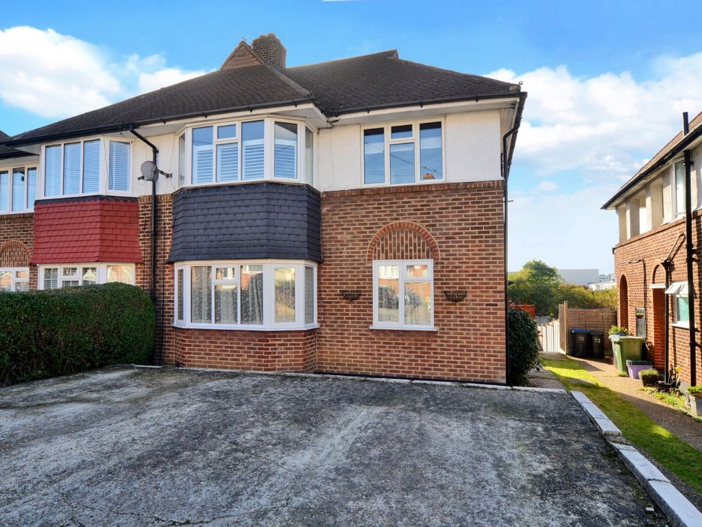2 bed for sale in Lynmouth Avenue, Morden SM4 Zoopla