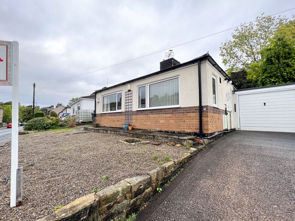 2 bed detached bungalow to rent in School Lane, Berry Brow
