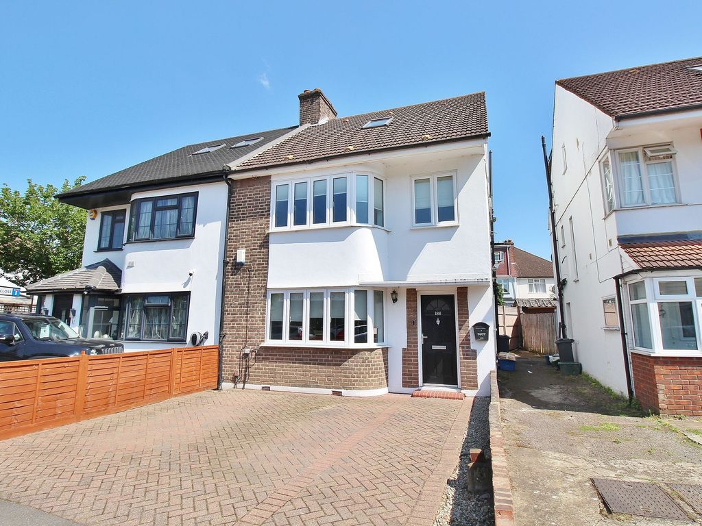 4 bed semidetached house for sale in Twickenham Road, Isleworth TW7, £