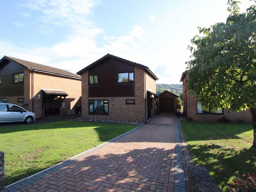 4 bed detached house for sale in Chapel Close, Monmouth, Monmothshire