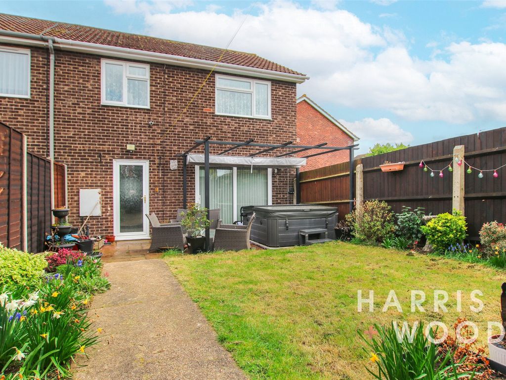 3 bed end terrace house for sale in Stour View Close, Mistley