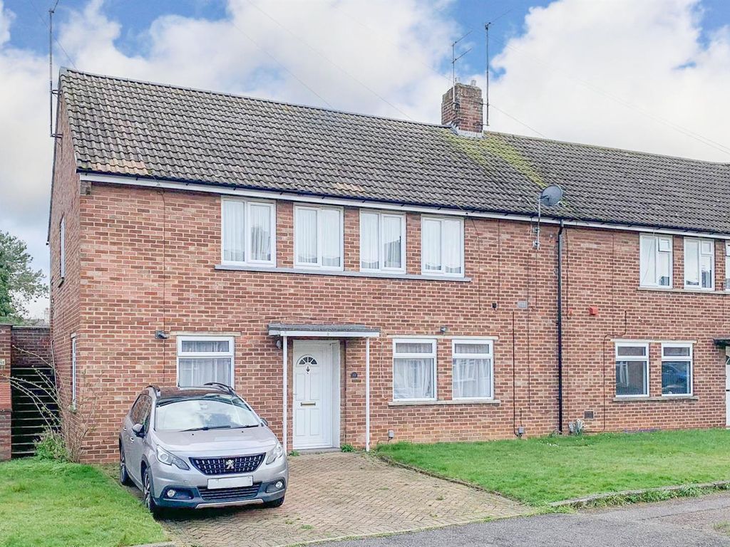 2 bed for sale in Freshfields, Newmarket CB8, £230,000 Zoopla