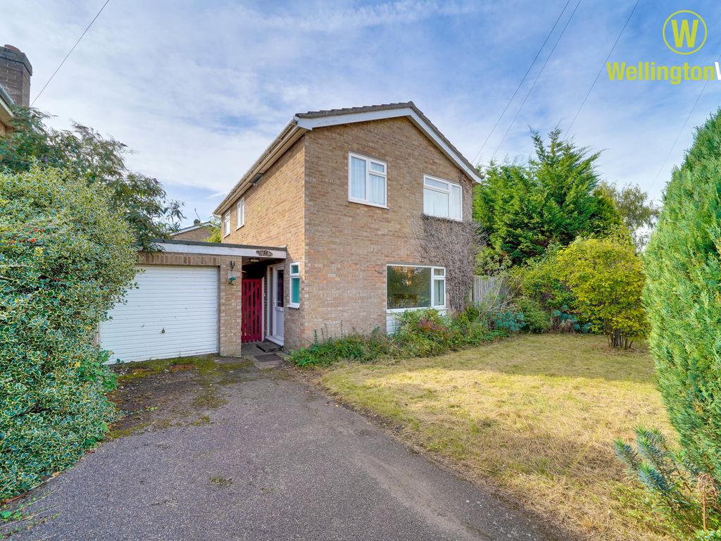 3 bed detached house for sale in Margetts, Hemingford Grey, Huntingdon