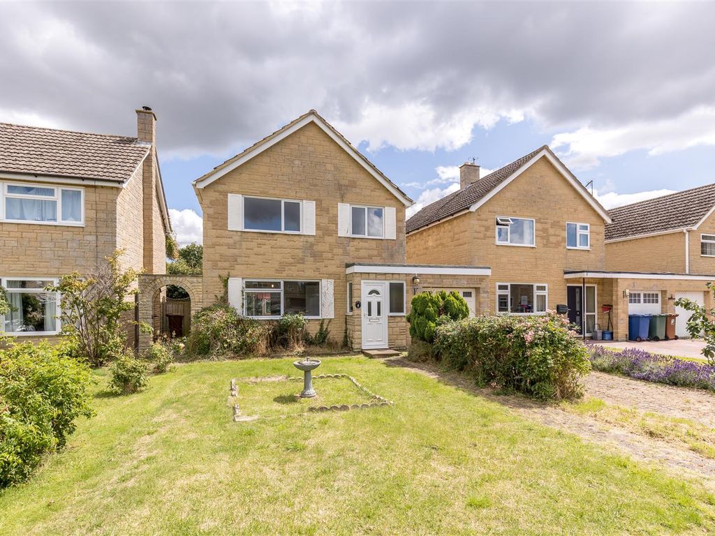 3 bed detached house for sale in Hatch Close, Kirtlington, Kidlington