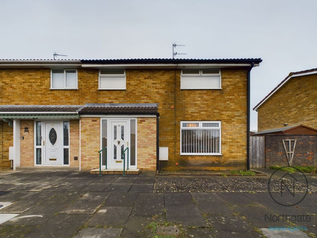 3 bed semidetached house for sale in Pease Way, Newton Aycliffe DL5, £