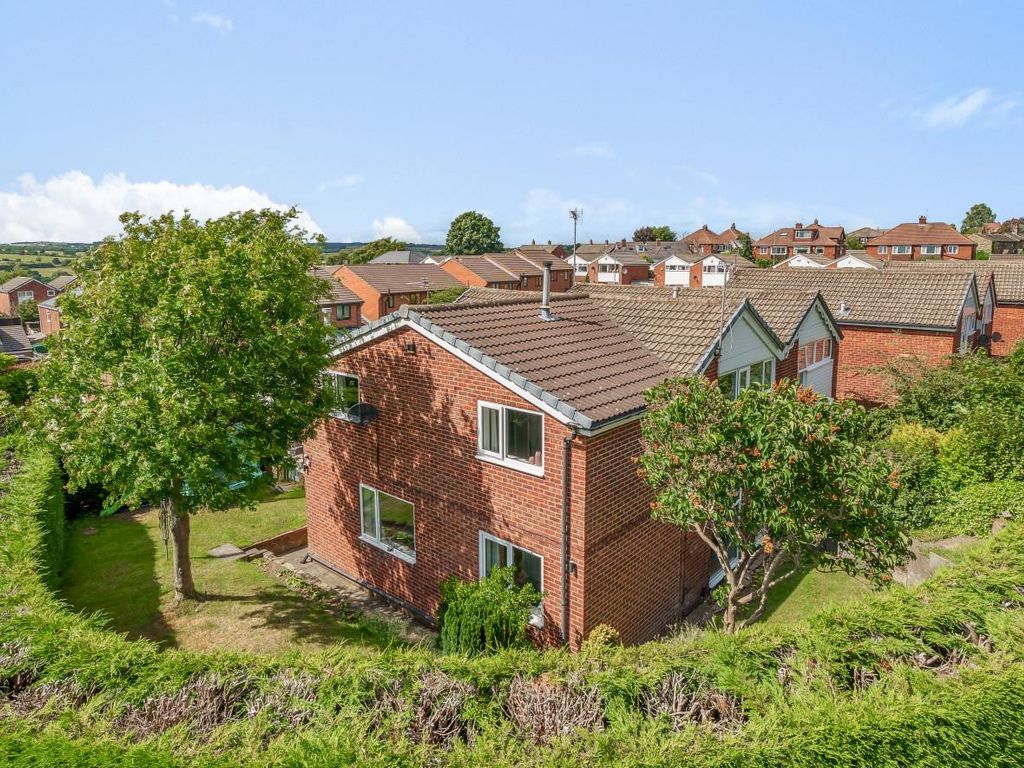 4 bed semidetached house for sale in Tinshill Road, Cookridge, Leeds