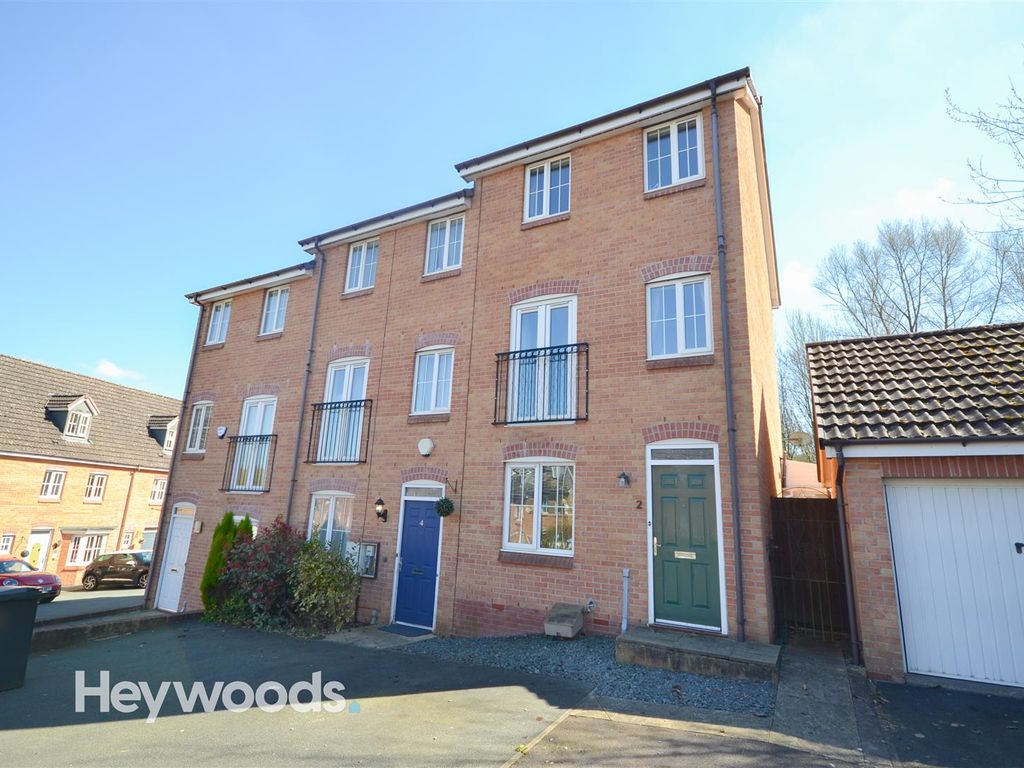5 bed town house for sale in Sorrell Gardens, Clayton, NewcastleUnder