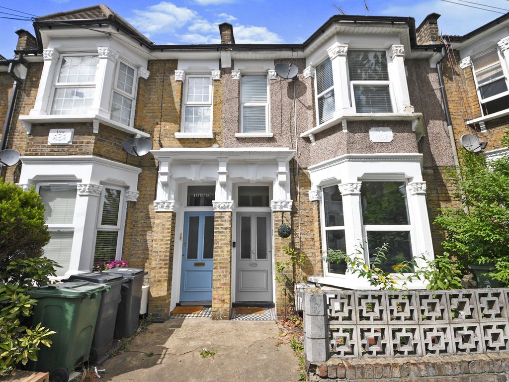 2 bed flat to rent in Orford Road, London E17 Zoopla