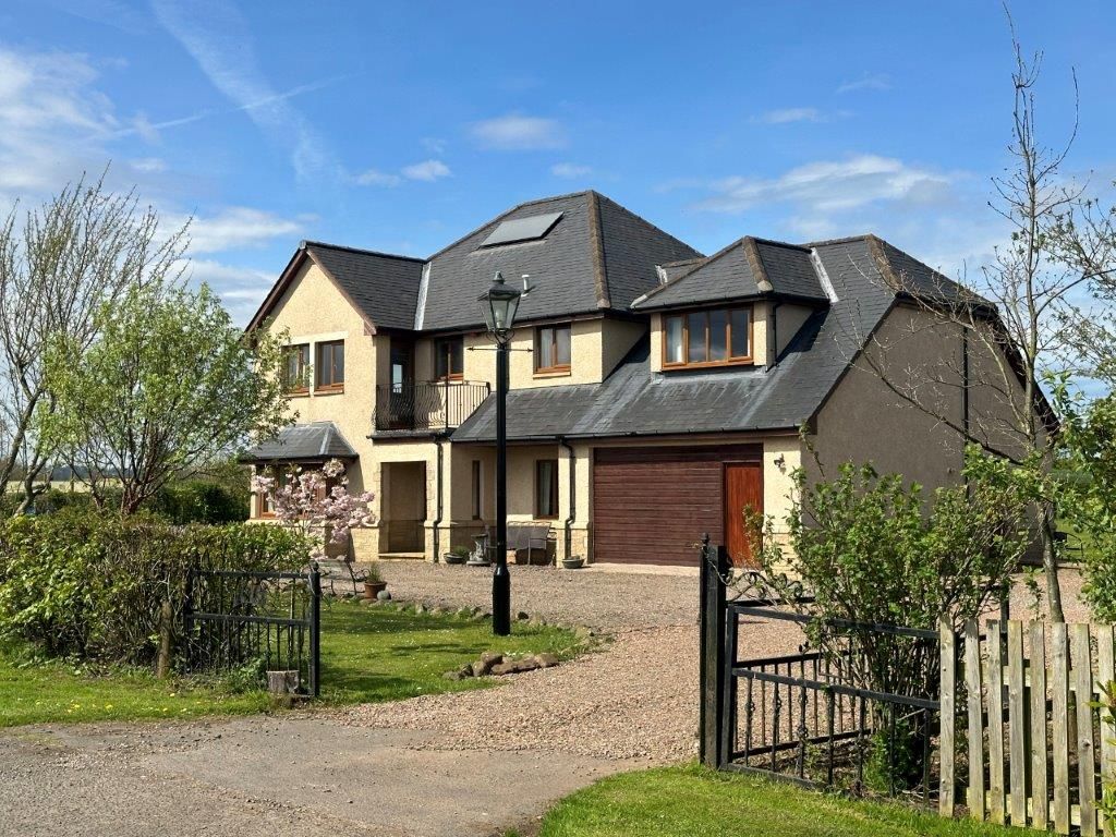 5 bed detached house for sale in Orange Lane, Coldstream TD12, £585,000
