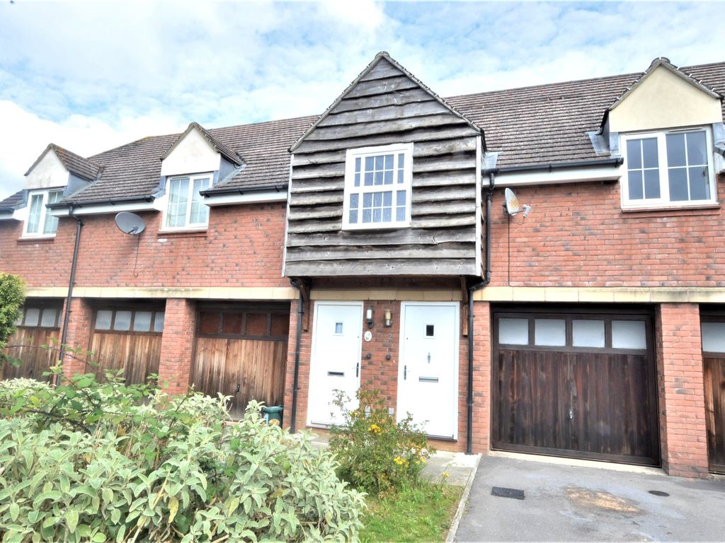 2 bed flat to rent in Bluebell Court, Cleeve, Cheltenham
