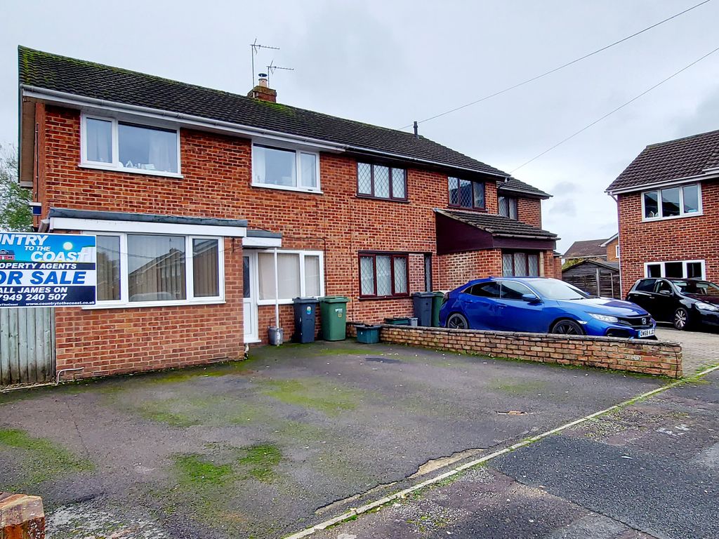 3 bed semidetached house for sale in Ploughmans Way, Hardwicke GL2