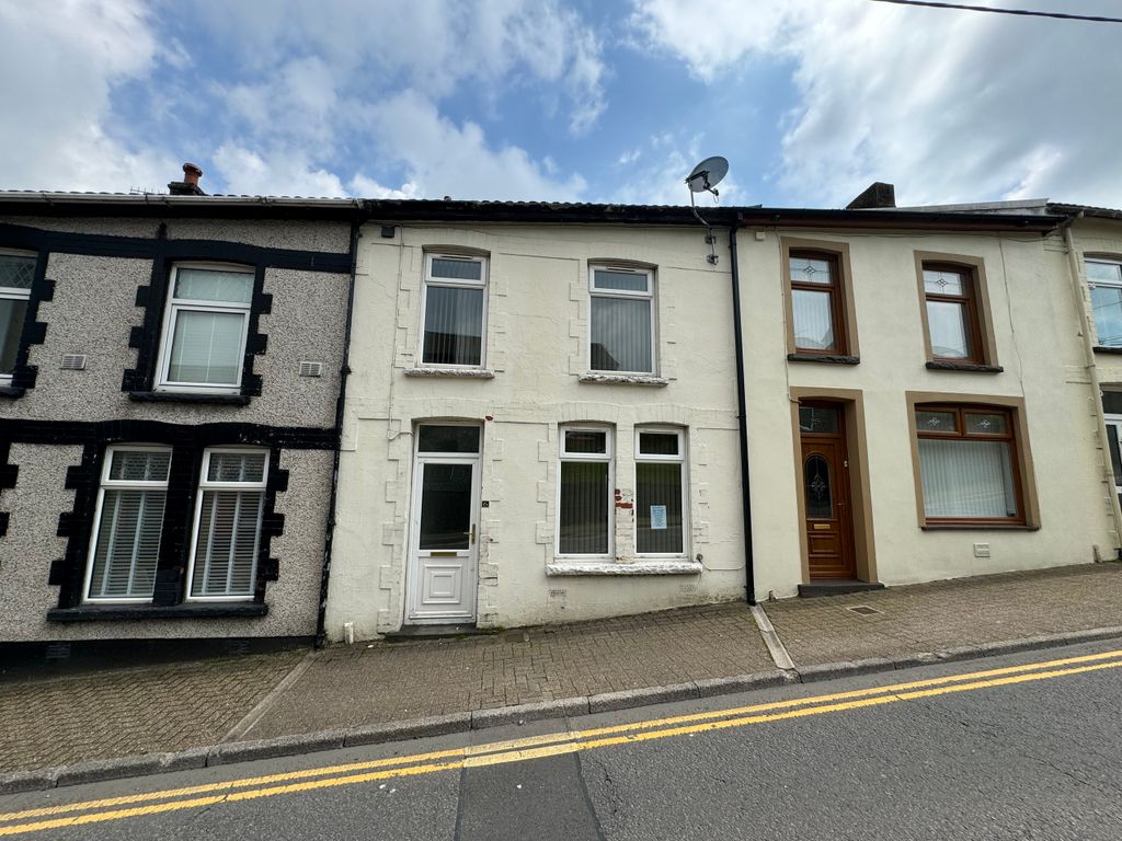 3 bed terraced house for sale in Oakdale Terrace, Tonypandy CF40, £