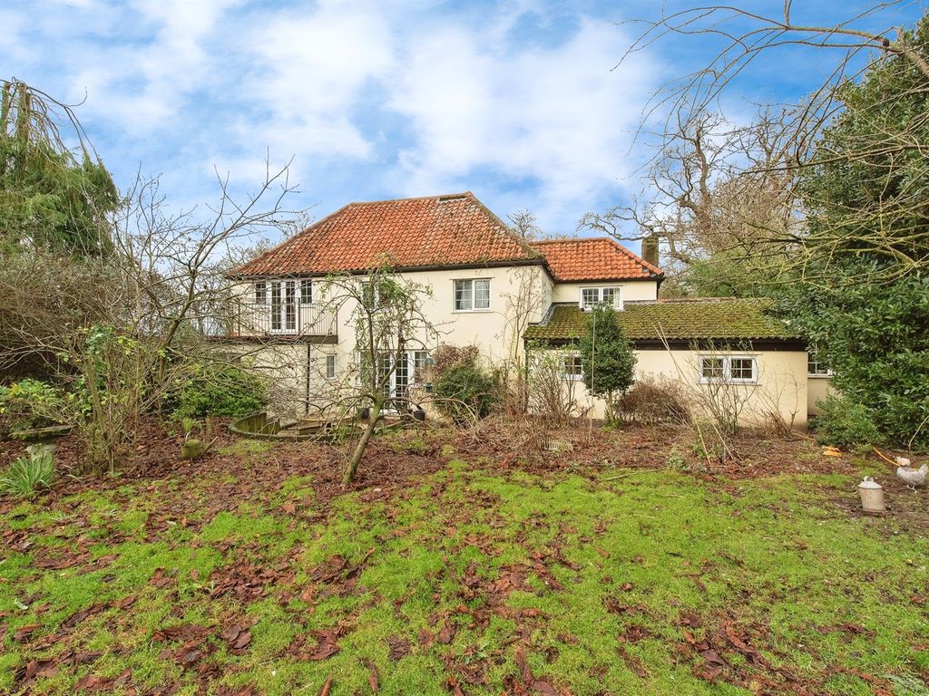 4 bed detached house for sale in Hall Drive, Lakenheath, Brandon IP27