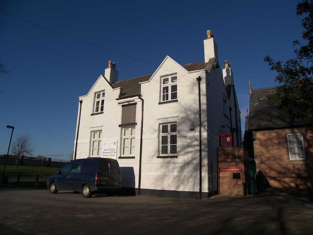 2 bed flat to rent in Main Road, Wilford, Nottingham, Nottinghamshire