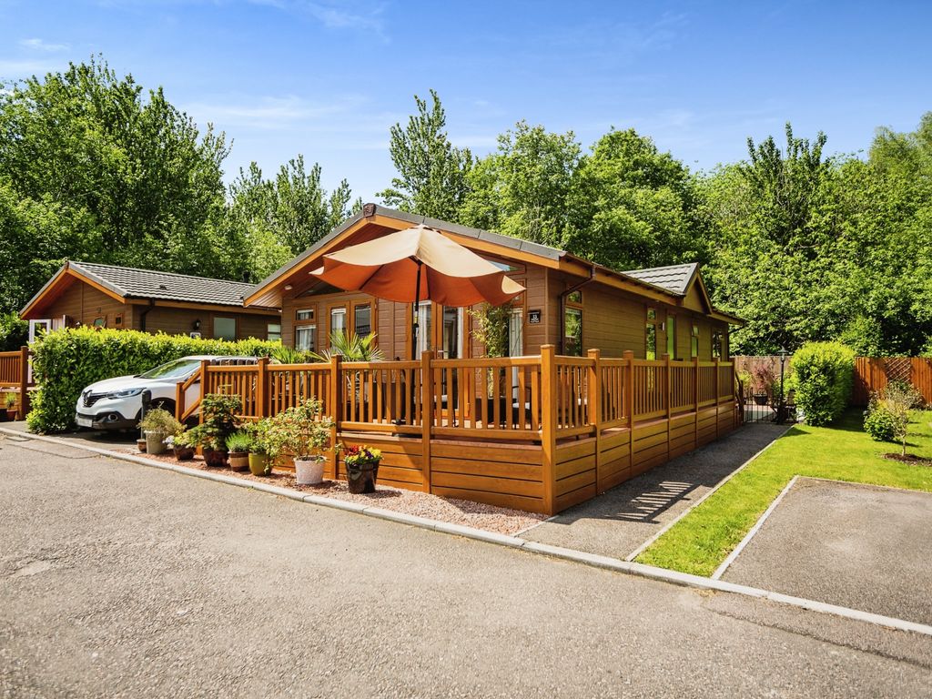 2 bed mobile/park home for sale in The Heath, East Malling, West