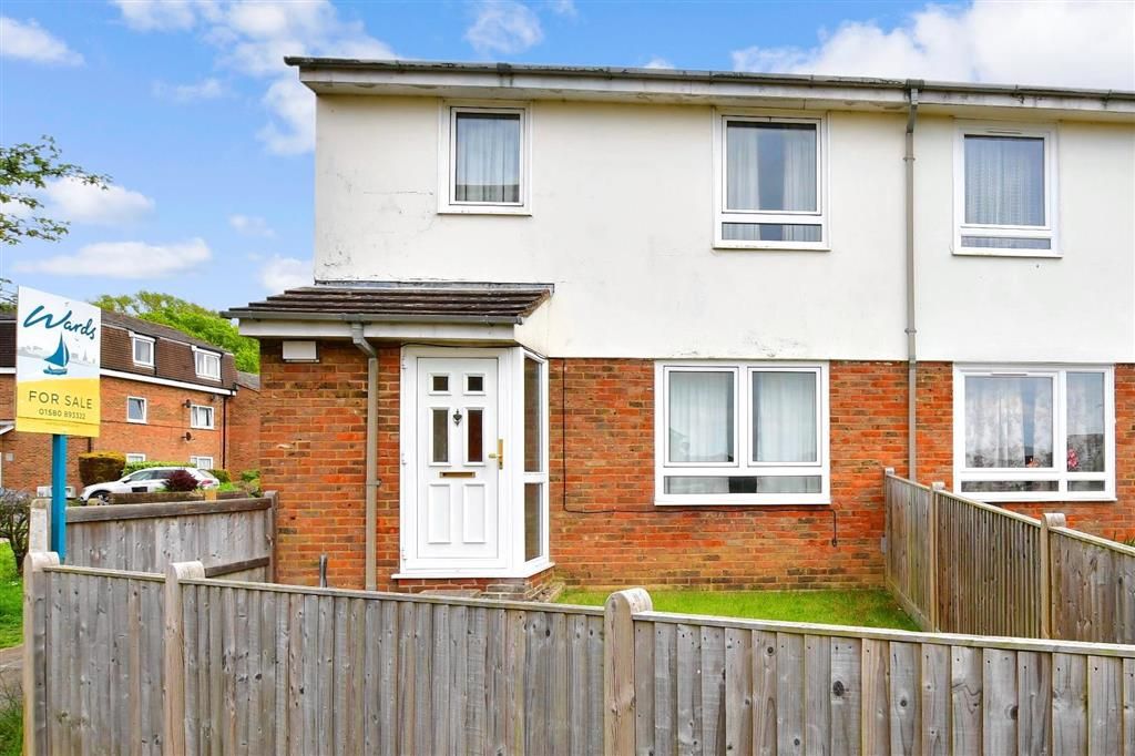 3 bed semidetached house for sale in The Cockpit, Marden, Kent TN12